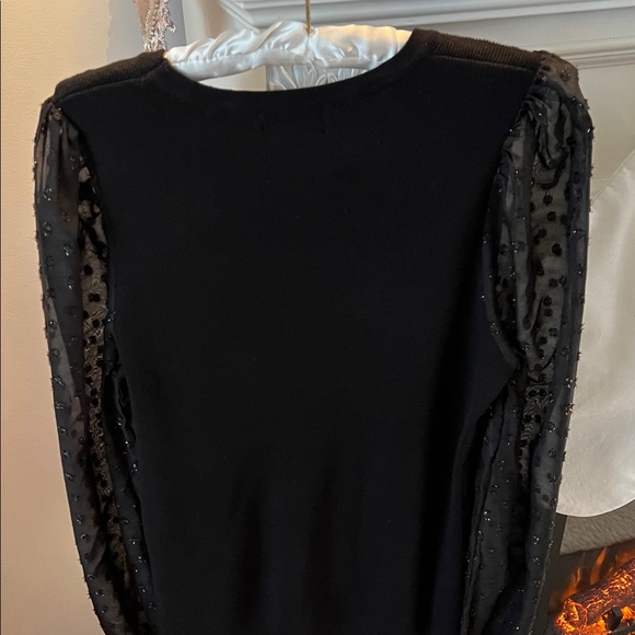Carmen Marc Valvo Black Top with Beaded Sleeves - Picture 5 of 5
